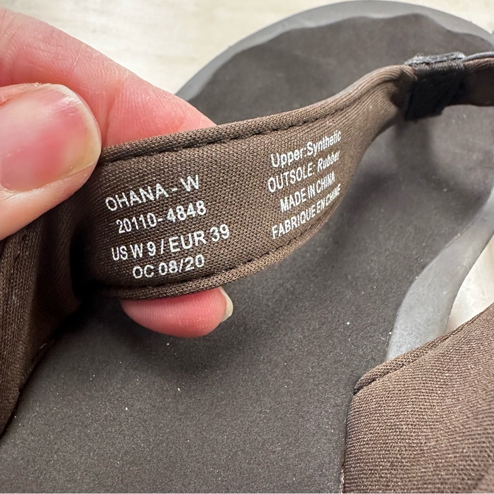 OluKai Brown Ohana Flip Flops - Picture 5 of 8